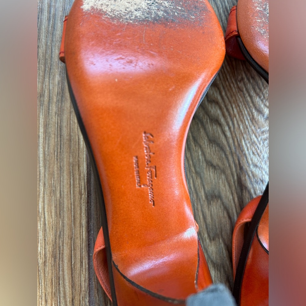 Salvatore Ferragamo Kitten Slingback Heels Orange Brown Leather Size 7.5 - Picture 8 of 9